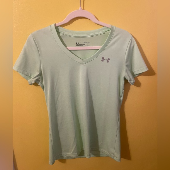 Light Green Under Armour Tee - Picture 1 of 3